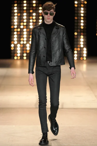 Look 39